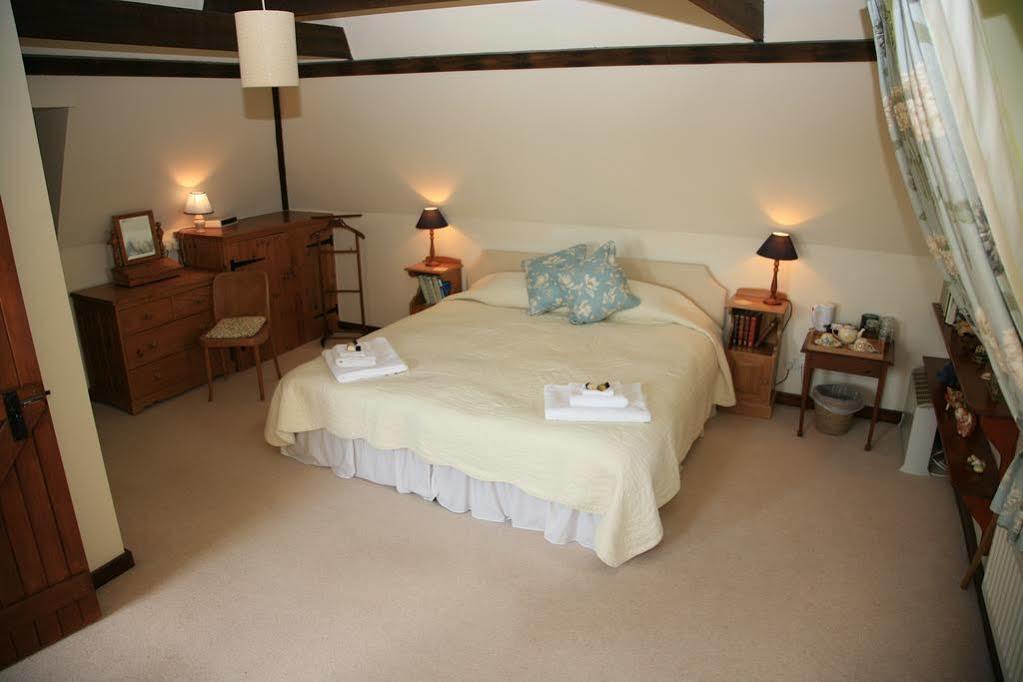 Bed and Breakfast Bishopsdale Oast à Ashford  Extérieur photo